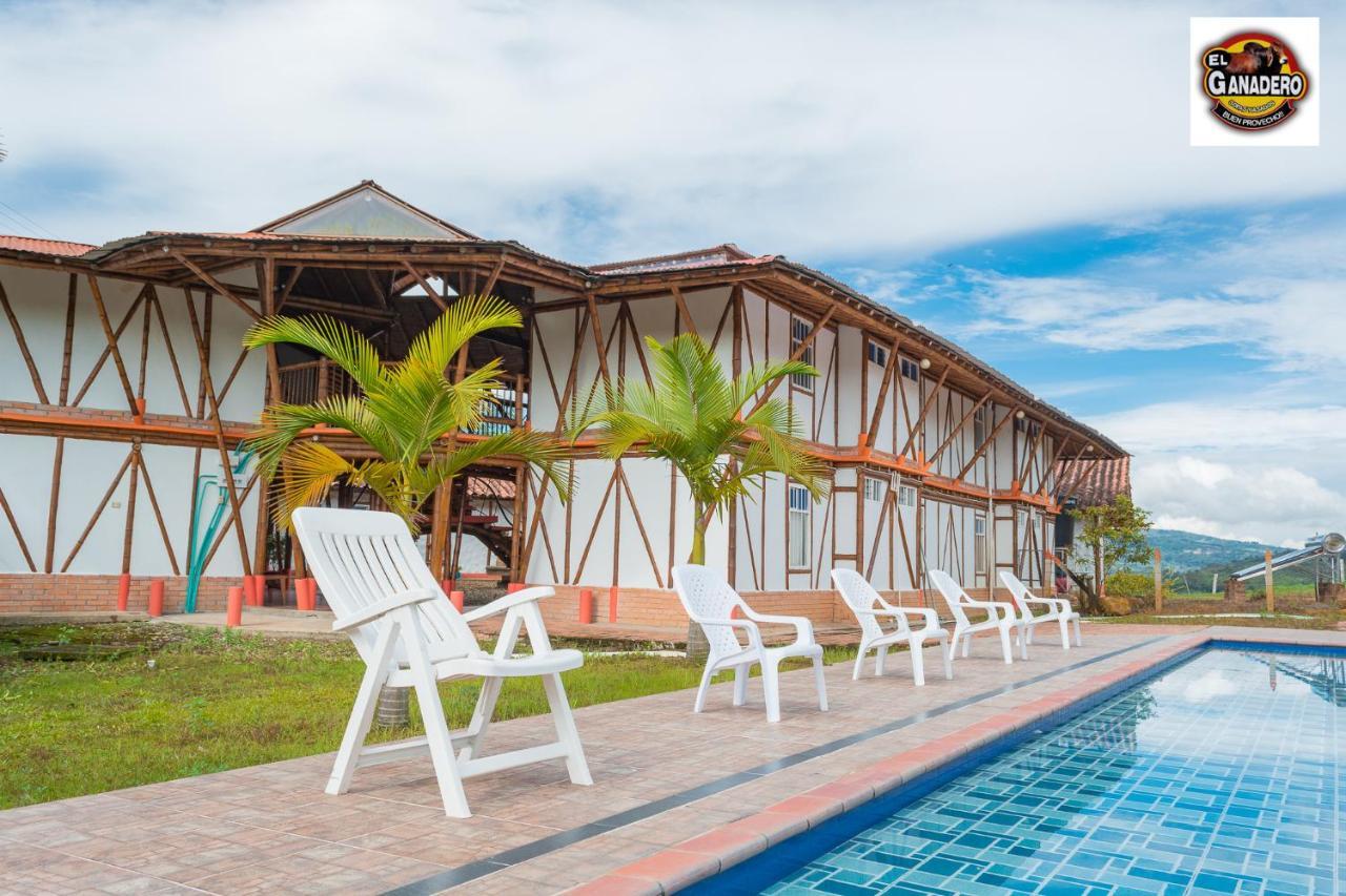 El Total Hotel El Ganadero מראה חיצוני תמונה